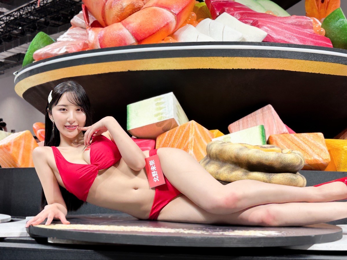 壽司轉台3.JPG