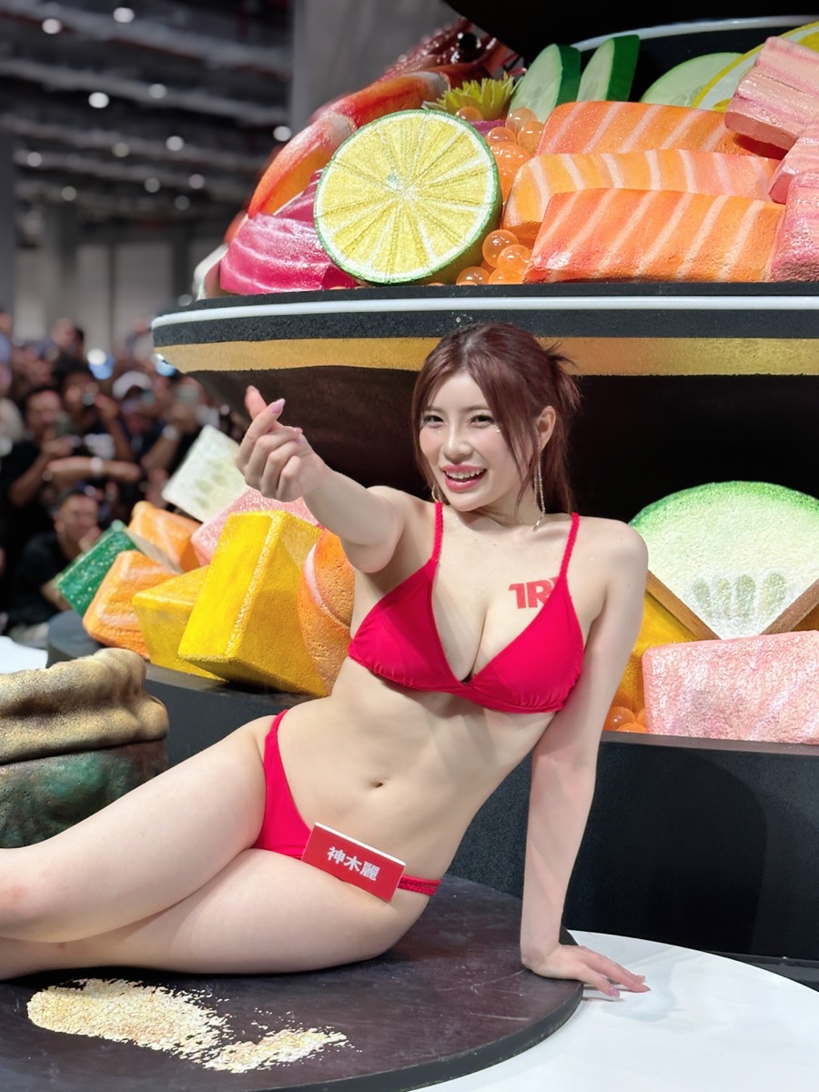 壽司轉台12.JPG