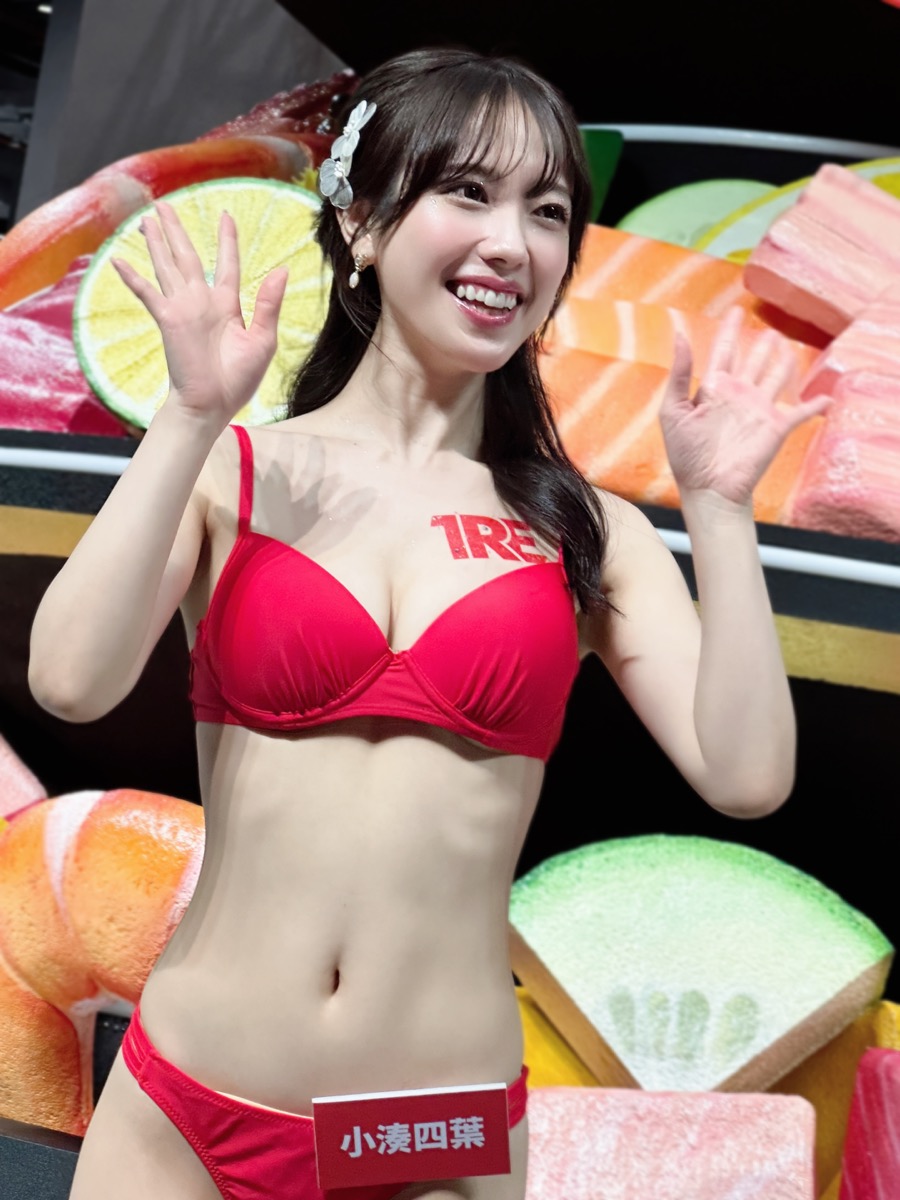 壽司轉台13.JPG